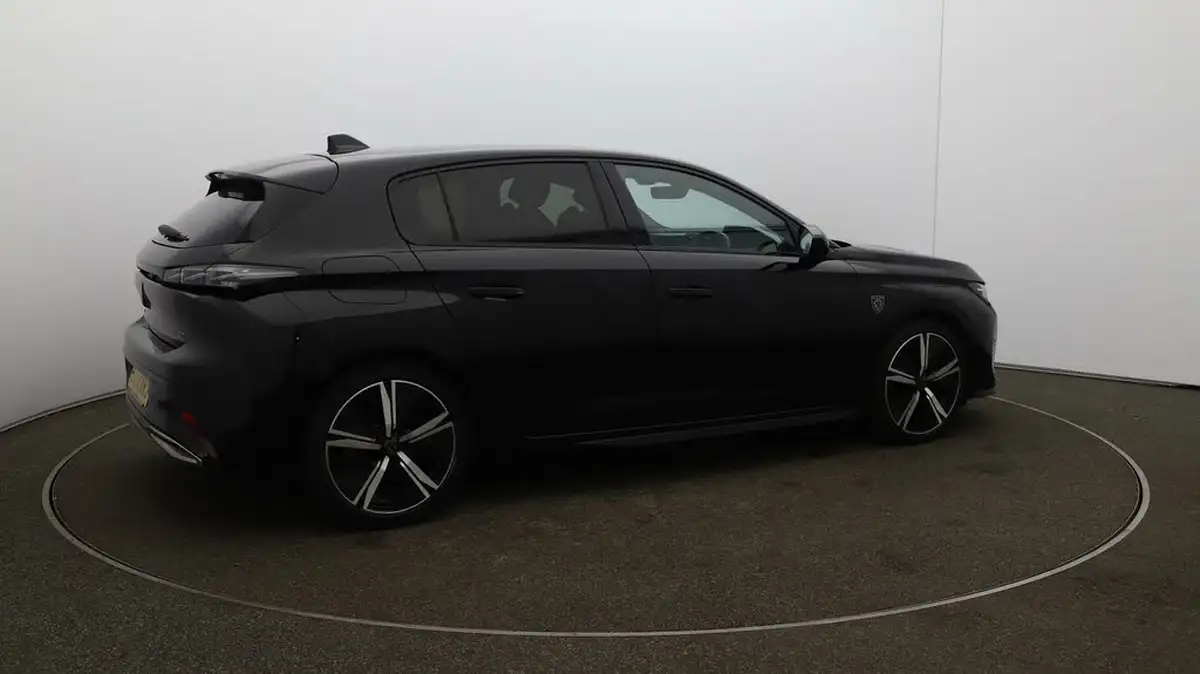 2022-peugeot-308-15-bluehdi-gt-big-43