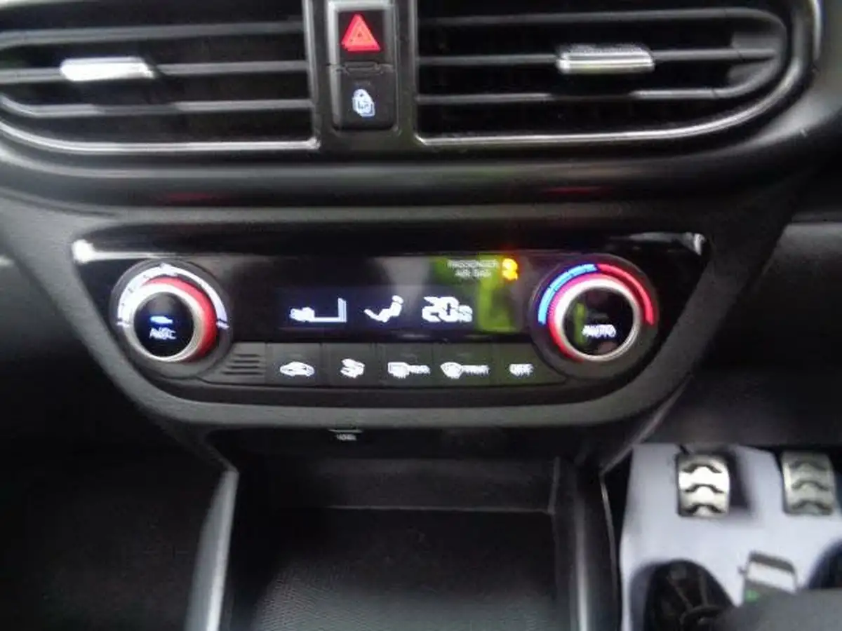 2023-hyundai-i10-10-t-gdi-n-line-big-21