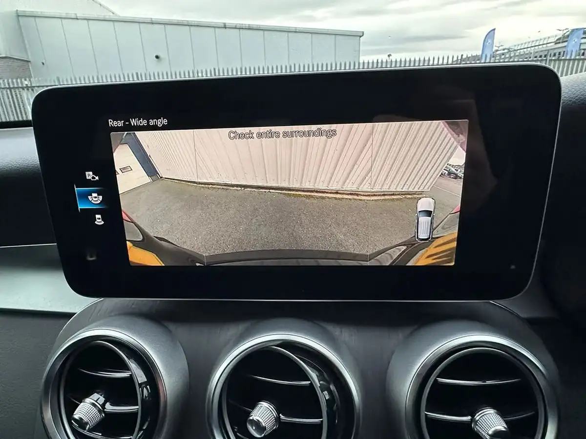 2019-mercedes-benz-glc-class-20d-glc220d-amg-line-station-wagon-5d-4matic-plus-big-19