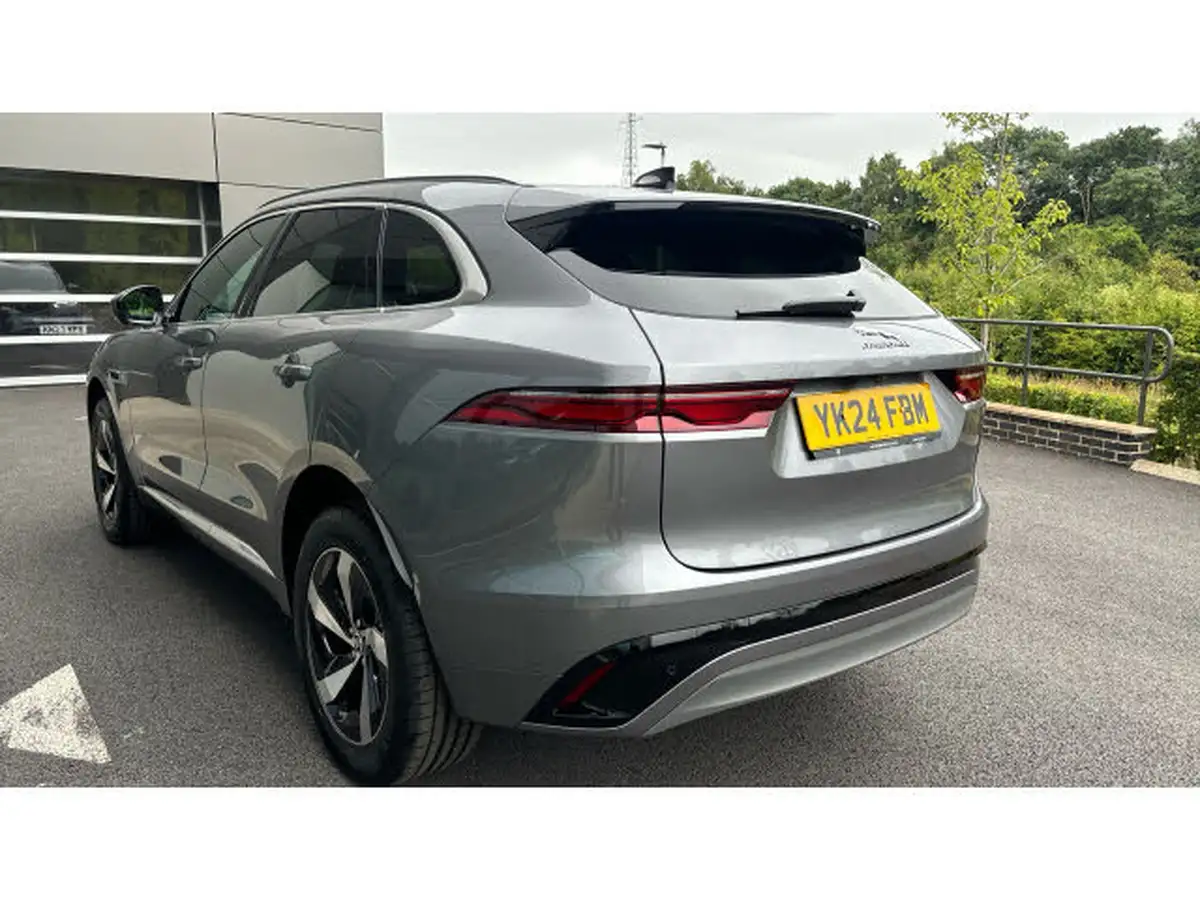 2024-jaguar-f-pace-20-d200-r-dynamic-s-big-19