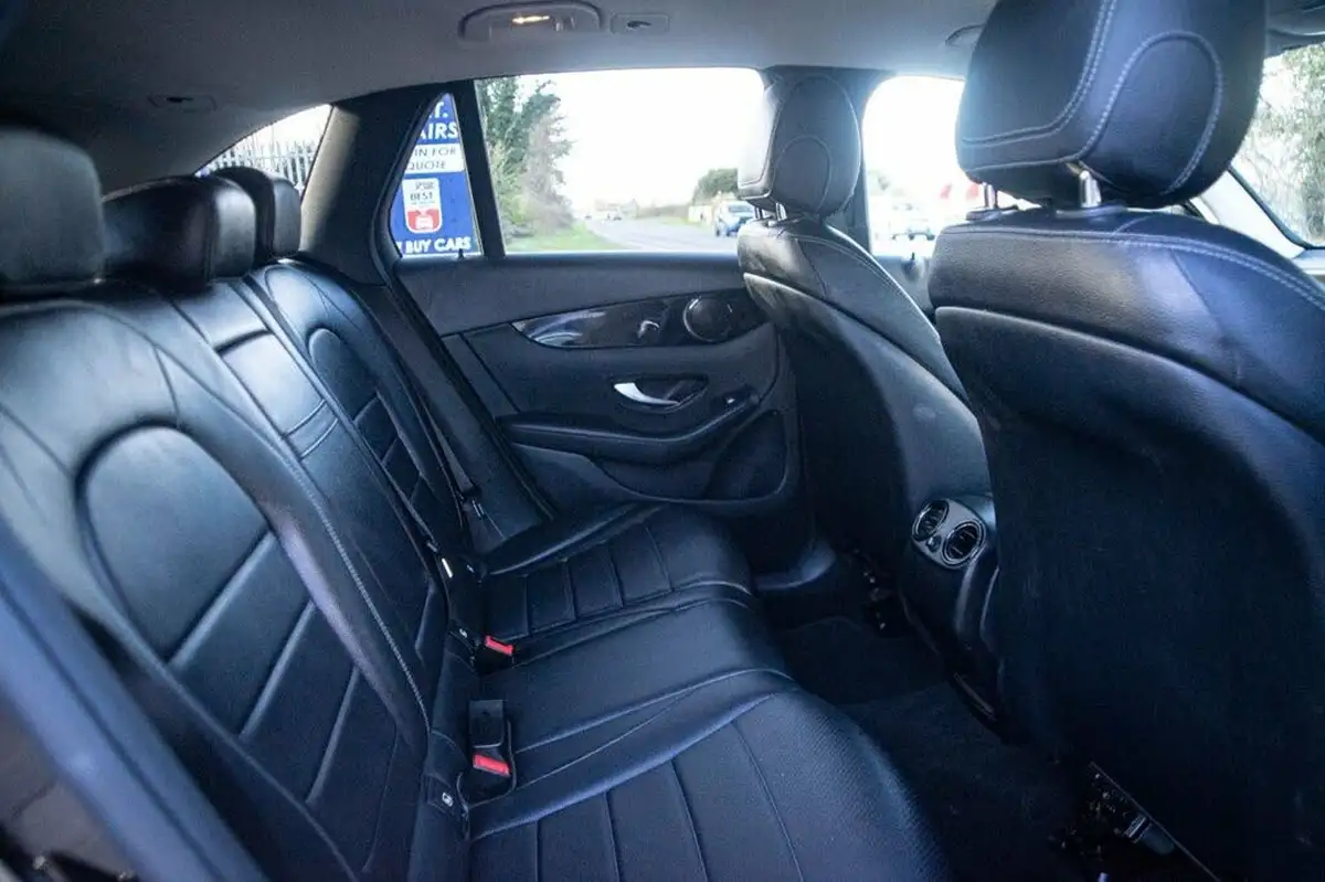2018-mercedes-benz-glc-class-21d-glc220d-urban-edition-big-30