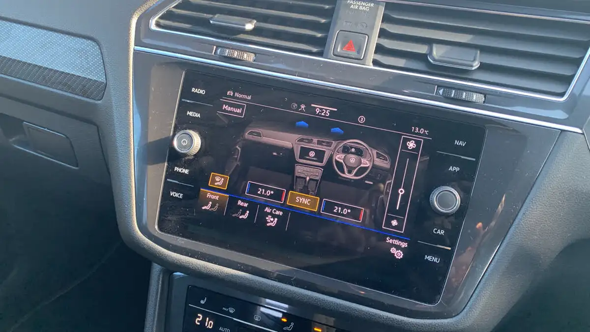2022-volkswagen-tiguan-allspace-15-tsi-r-line-big-29