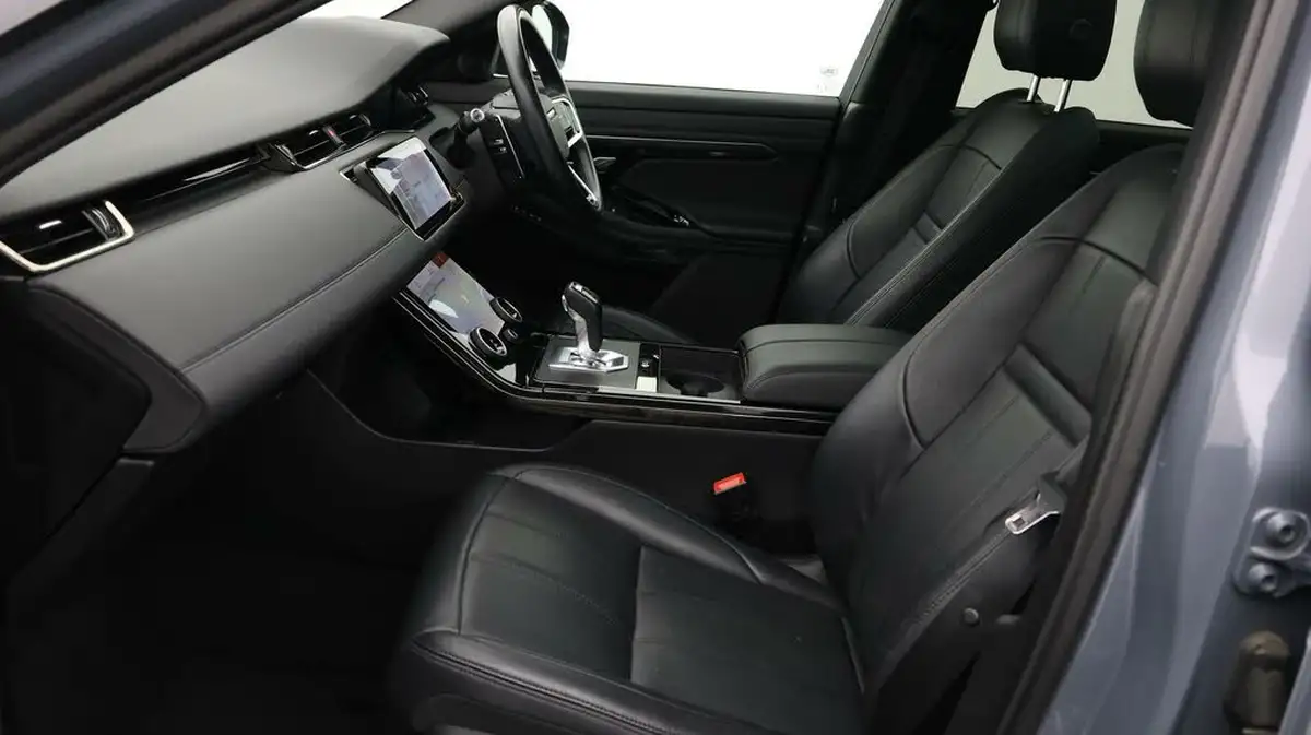 2021-land-rover-range-rover-evoque-15-p300e-r-dynamic-se-big-13