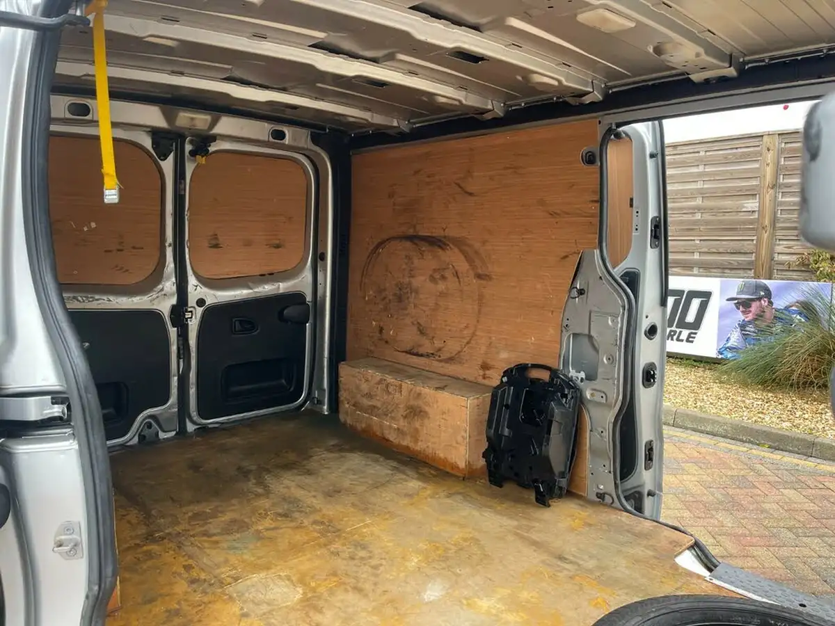 2021-renault-trafic-20dci-ll30-energy-120-business-panel-big-51