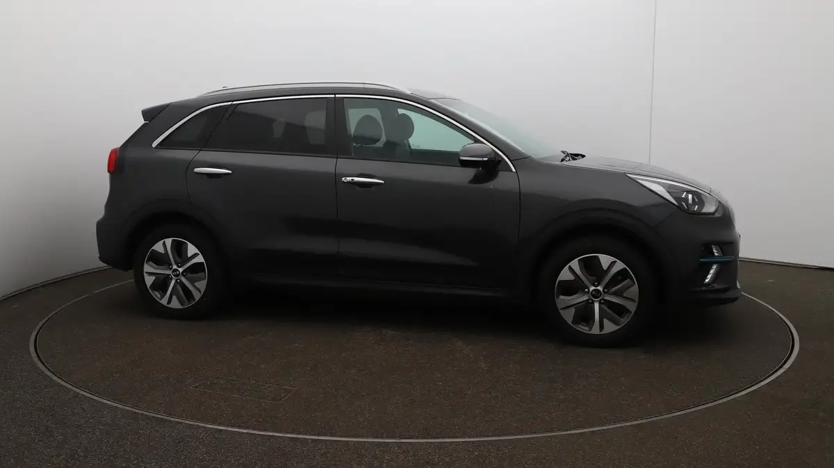 2021-kia-e-niro-ev-3-big-47