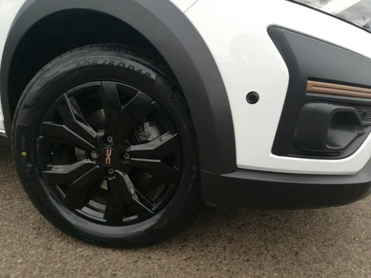 2024-dacia-jogger-16-tce-extreme-big-8