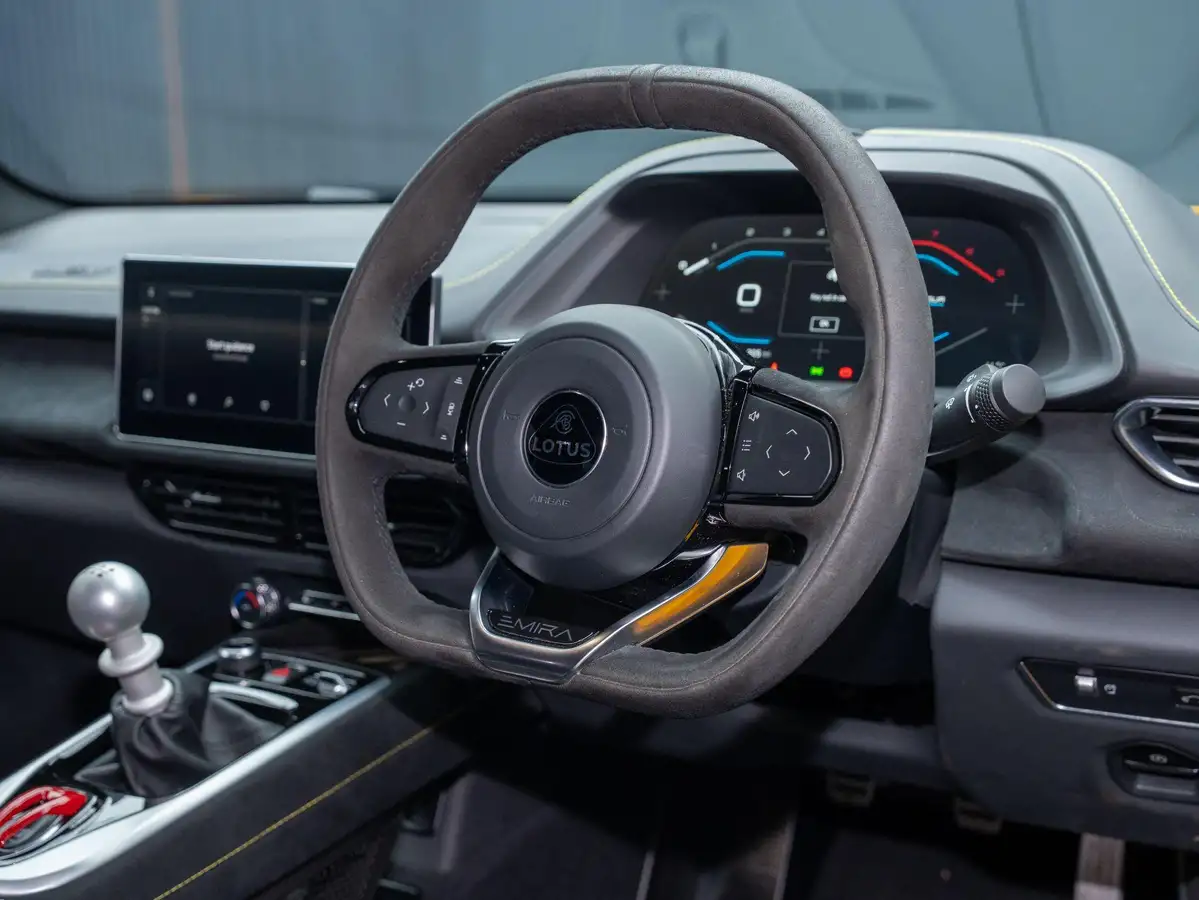2022-lotus-emira-35-first-edition-v6-big-7