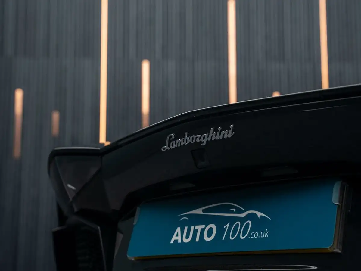 2014-lamborghini-aventador-65-lp-700-4-coupe-big-33