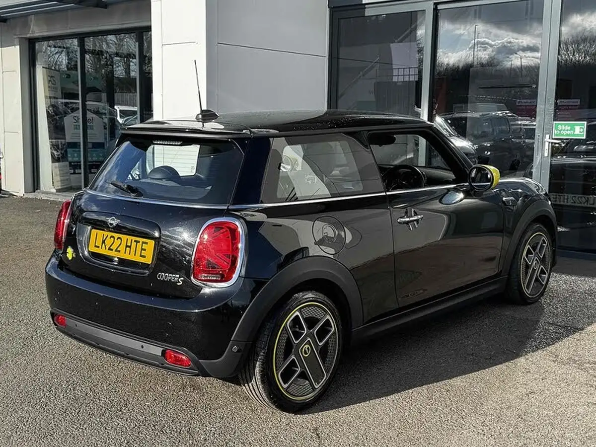 2022-mini-cooper-e-cooper-s-2-big-14