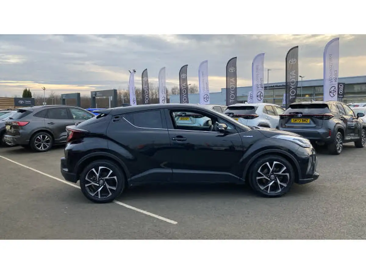 2021-toyota-c-hr-18-vvt-i-design-big-15