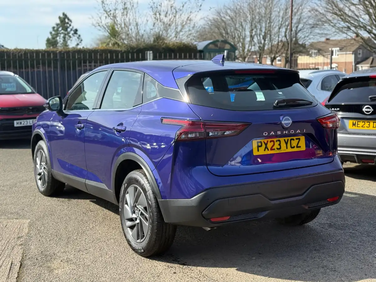 2023-nissan-qashqai-13-dig-t-acenta-premium-140ps-big-9