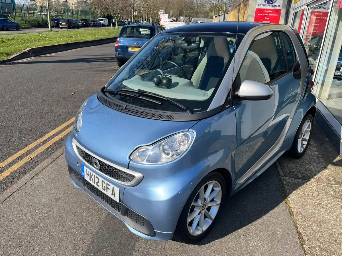 2012-smart-fortwo-10-passion-71bhp-coupe-softouch-big-4