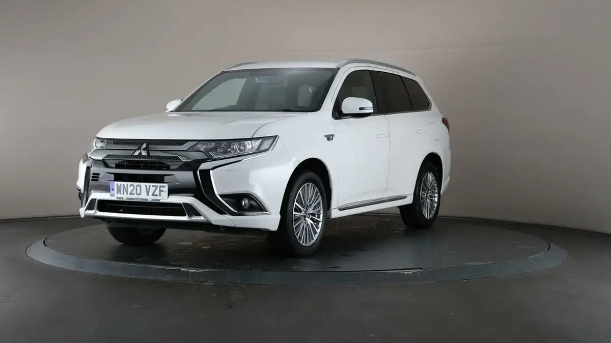 2020-mitsubishi-outlander-24-dynamic-phev-big-43