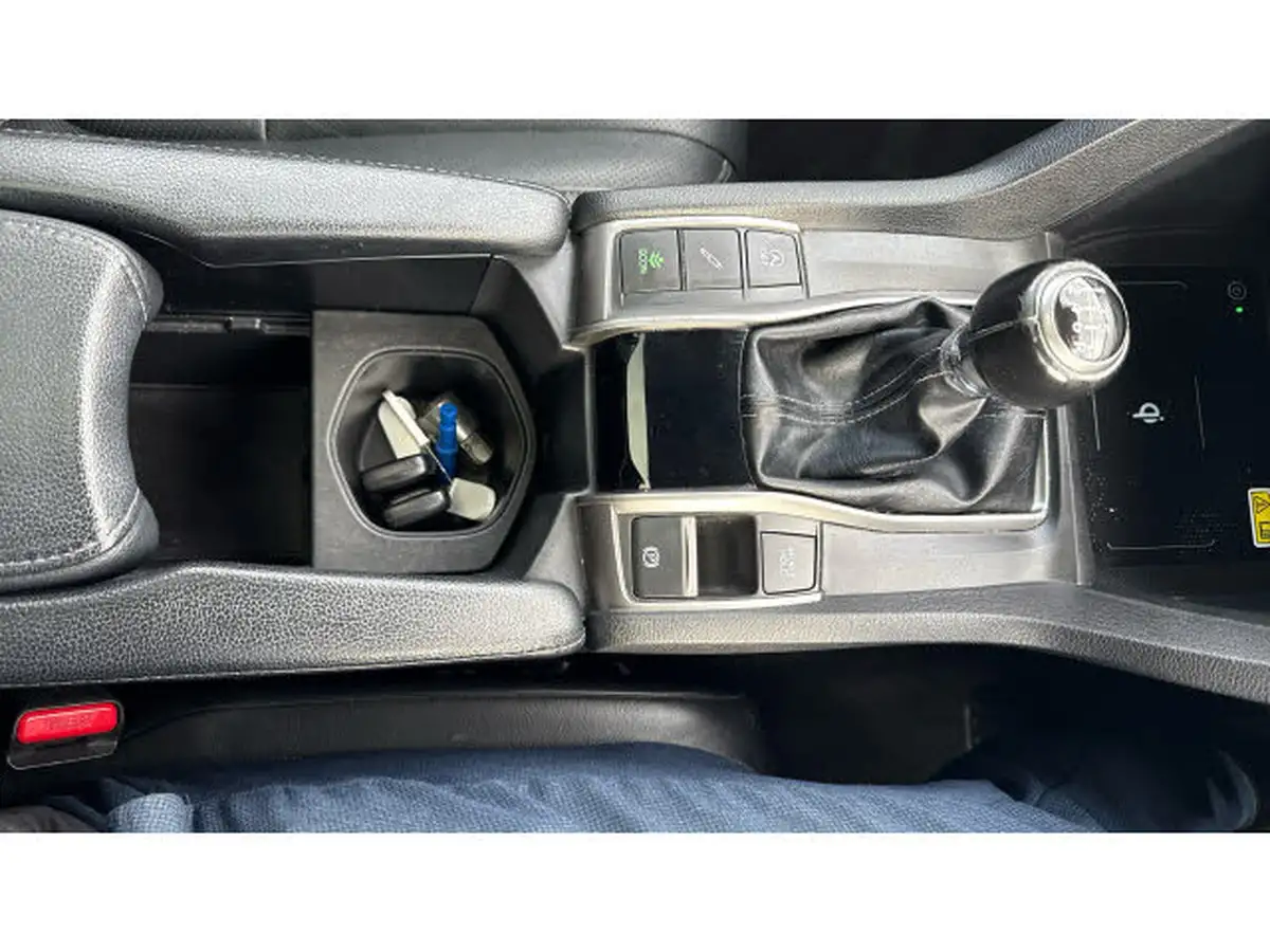 2018-honda-civic-15-vtec-turbo-prestige-ss-big-37