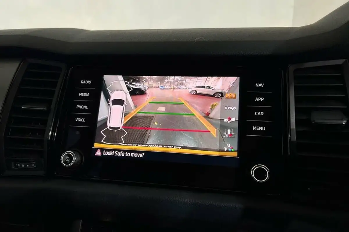 2021-skoda-kodiaq-15-tsi-se-drive-7-big-29