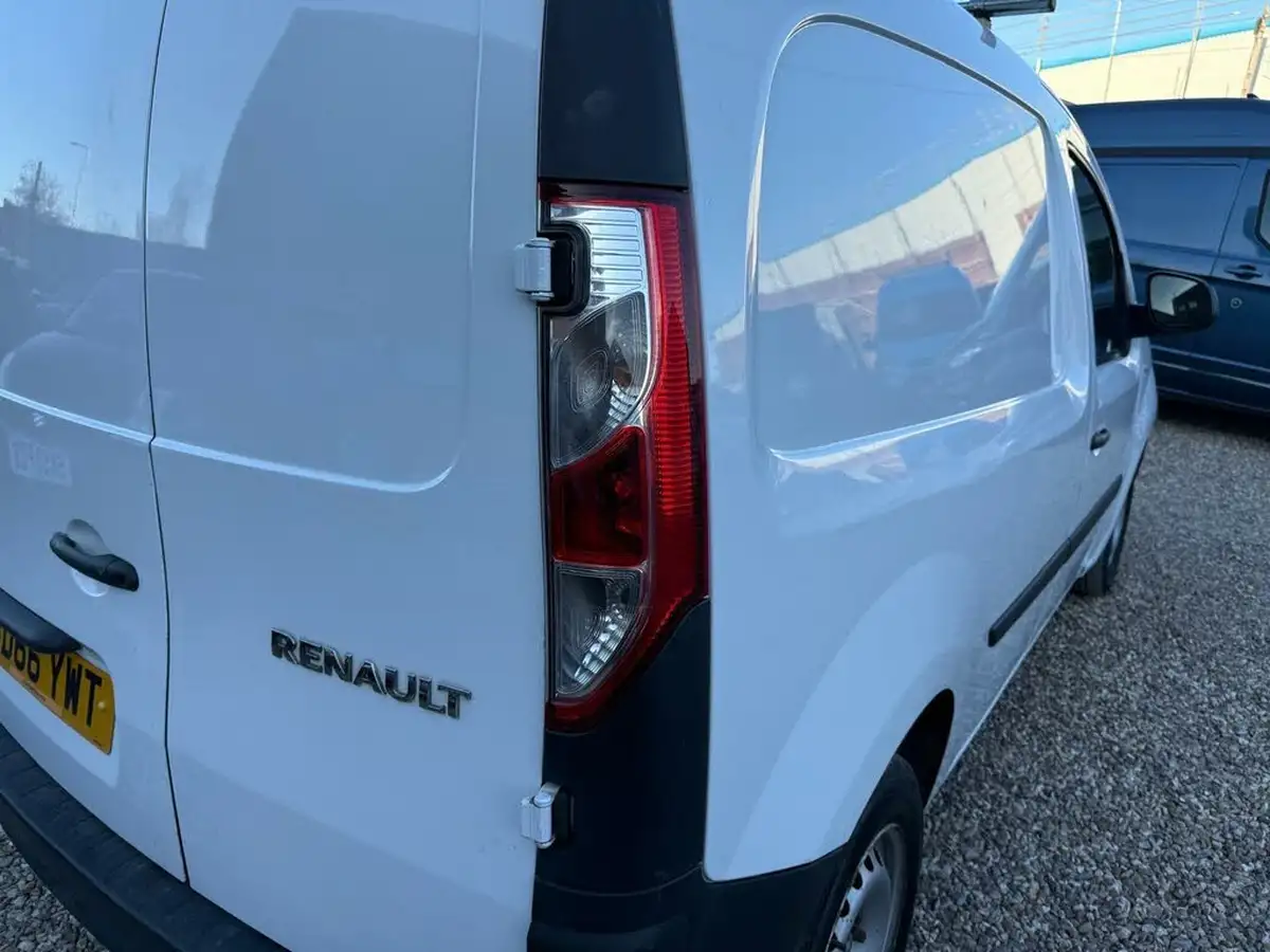 2016-renault-kangoo-15td-ml19-dci-90-business-panel-big-45