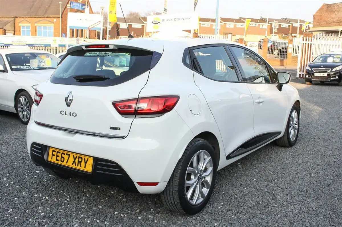2017-renault-clio-15dci-dynamique-nav-big-2