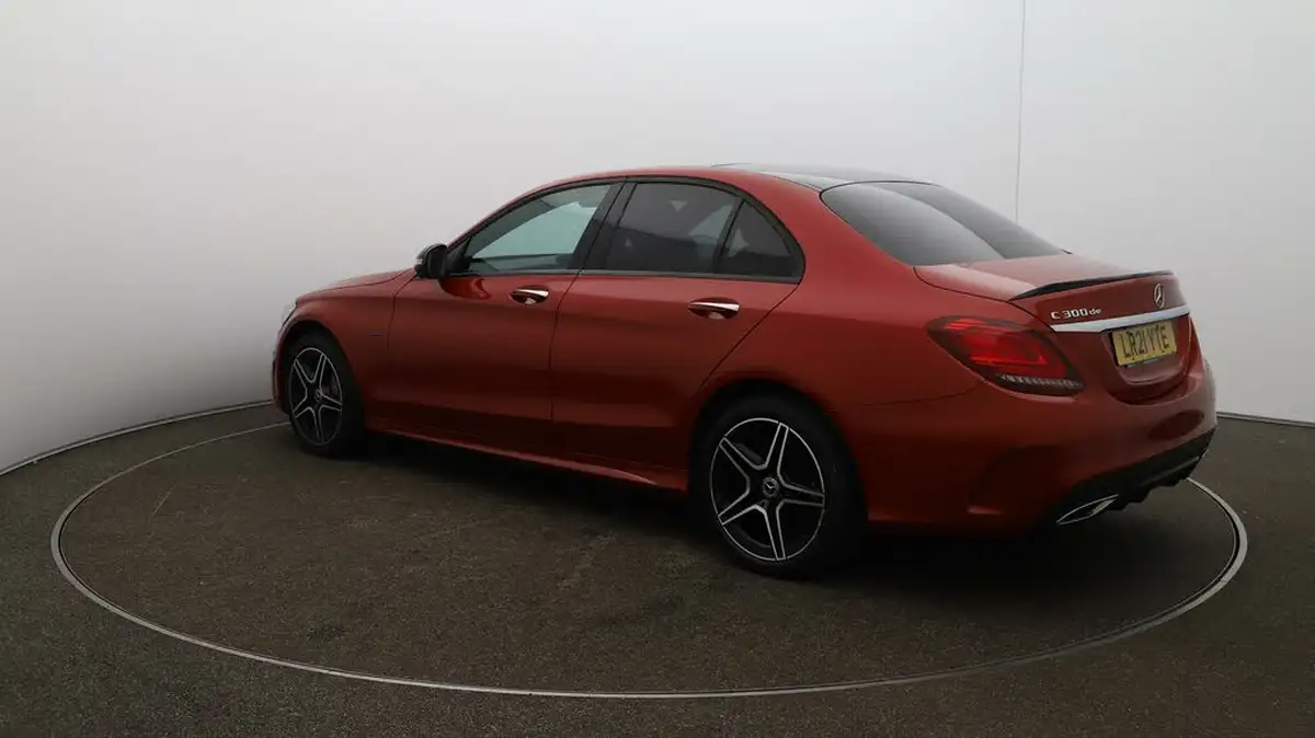 2021-mercedes-benz-c-class-20d-c300de-amg-line-edition-premium-plus-saloon-4d-big-5