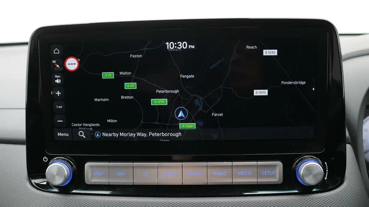 2022-hyundai-kona-e-premium-204ps-64kwh-7kw-obc-big-11