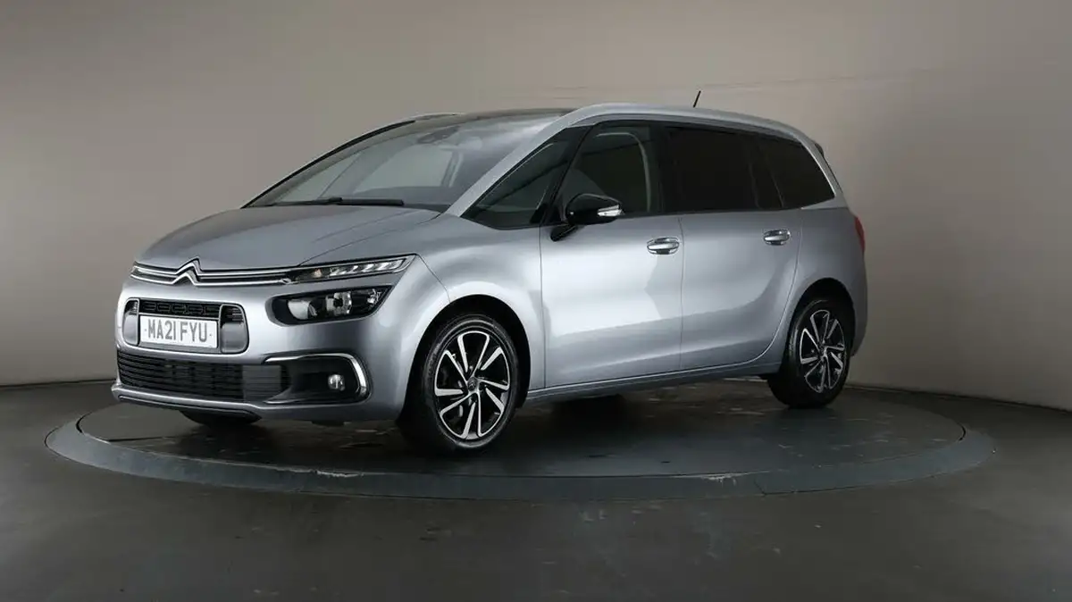 2021-citroen-grand-c4-spacetourer-12-puretech-sense-big-3