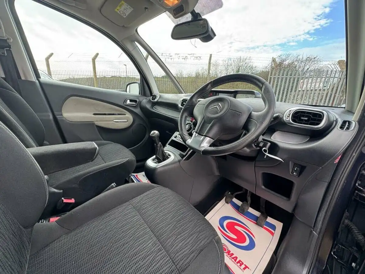 2014-citroen-c3-picasso-16td-exclusive-90ps-big-25