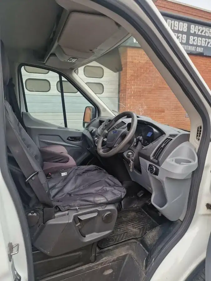 2015-ford-transit-22tdci-350-l3h3-125ps-rwd-panel-van-big-5