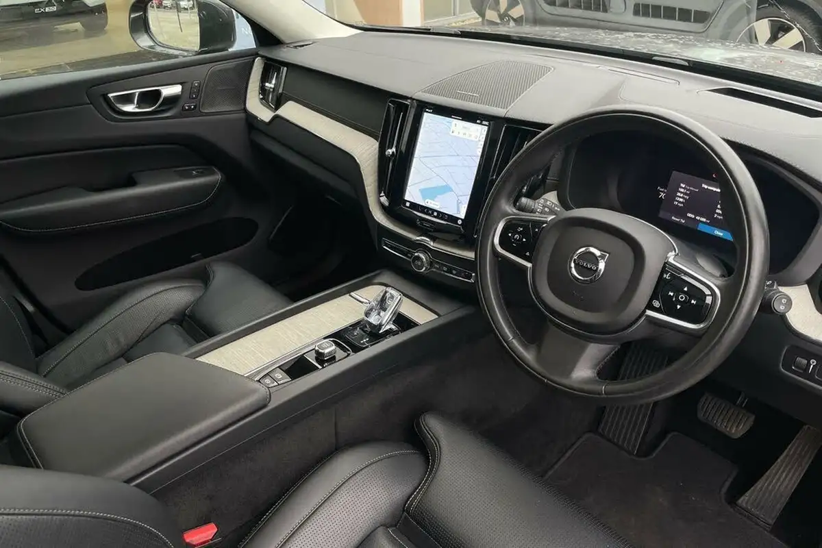 2022-volvo-xc60-20-t8-inscription-pro-455bhp-plug-in-hybrid-big-4