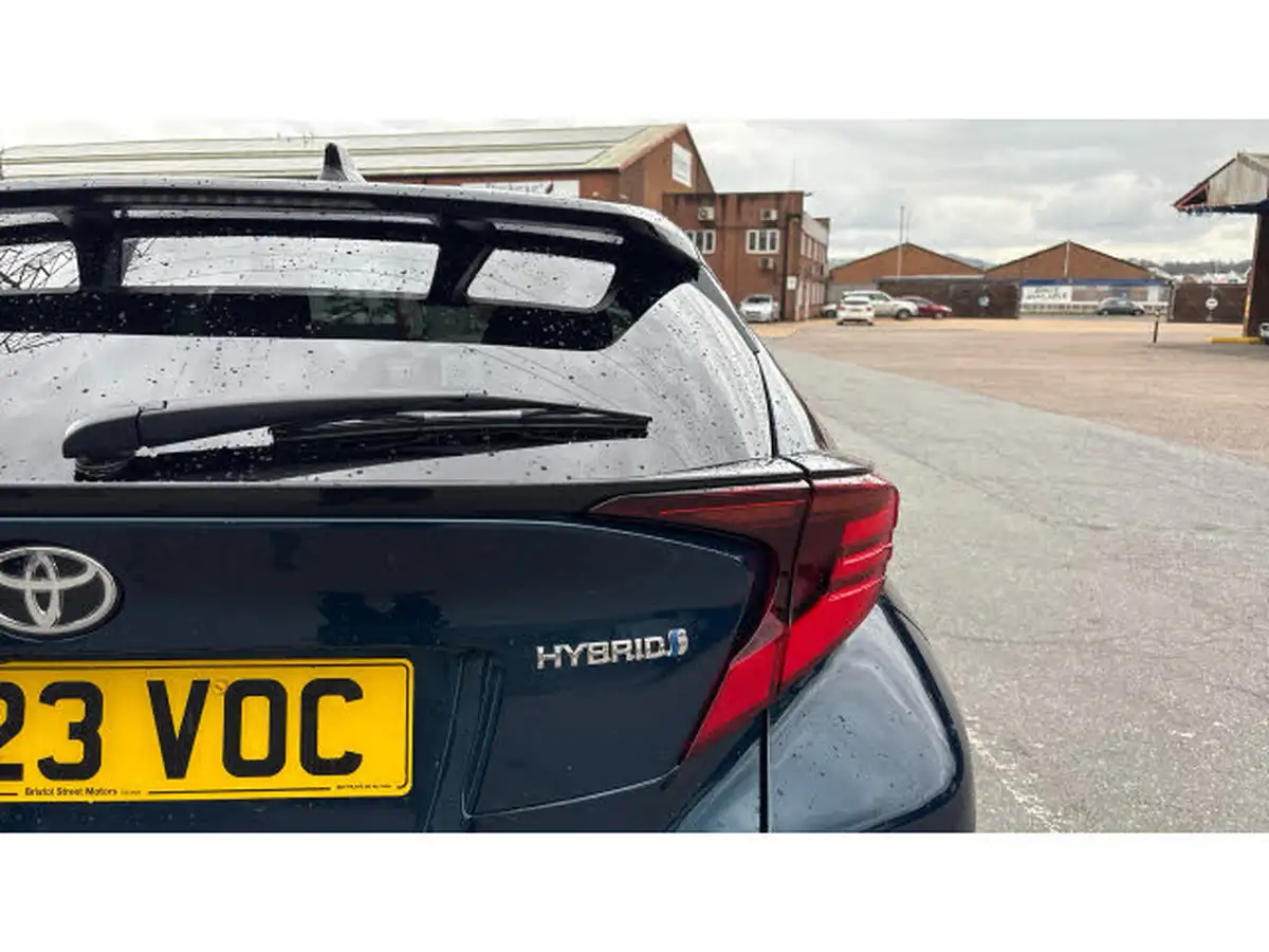 2023-toyota-c-hr-20-vvt-i-gr-sport-181bhp-big-36