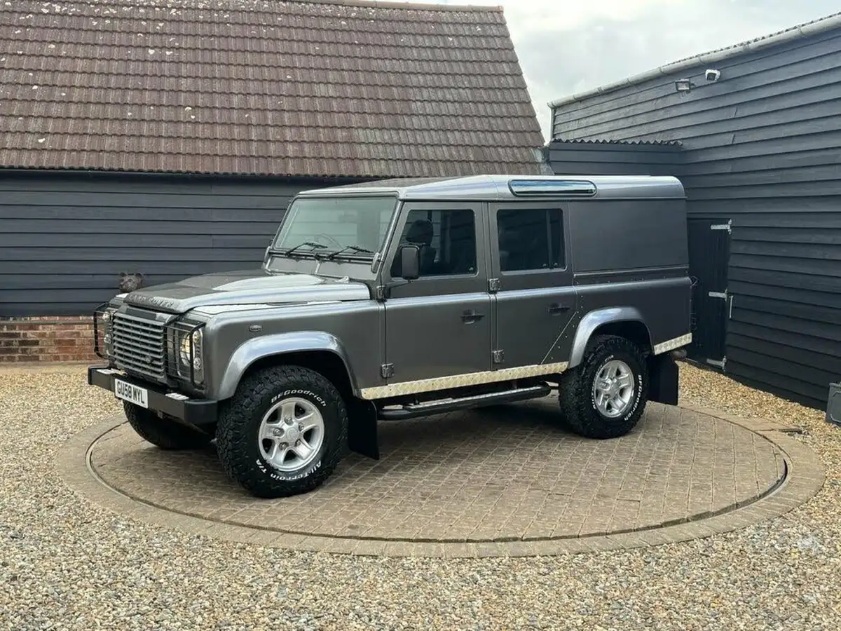 2008-land-rover-110-defender-24td-xs-station-wagon-5-drs-big-1