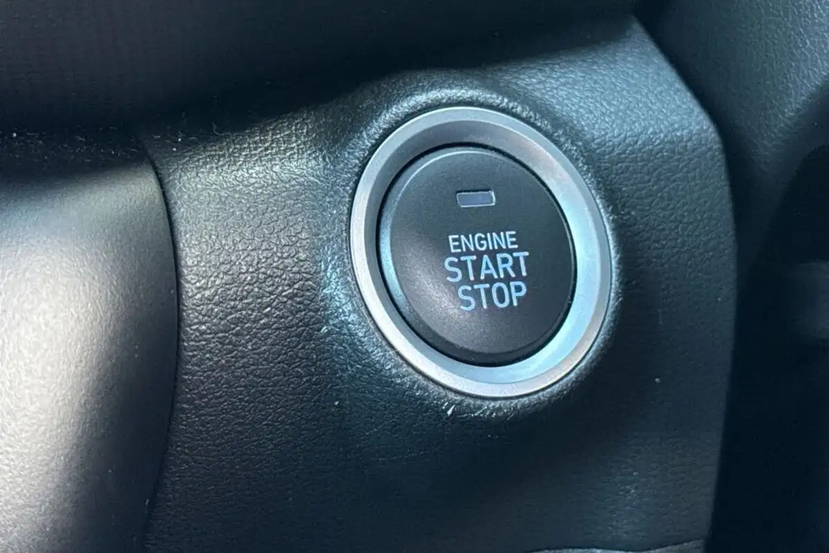 2022-hyundai-kona-16-gdi-premium-big-31