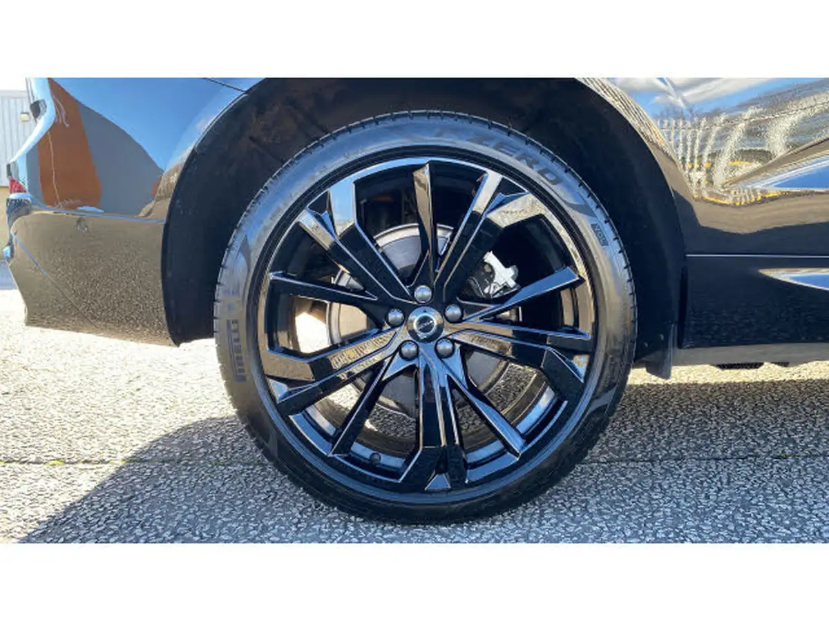 2024-volvo-xc60-20-t6-plus-black-edition-big-15