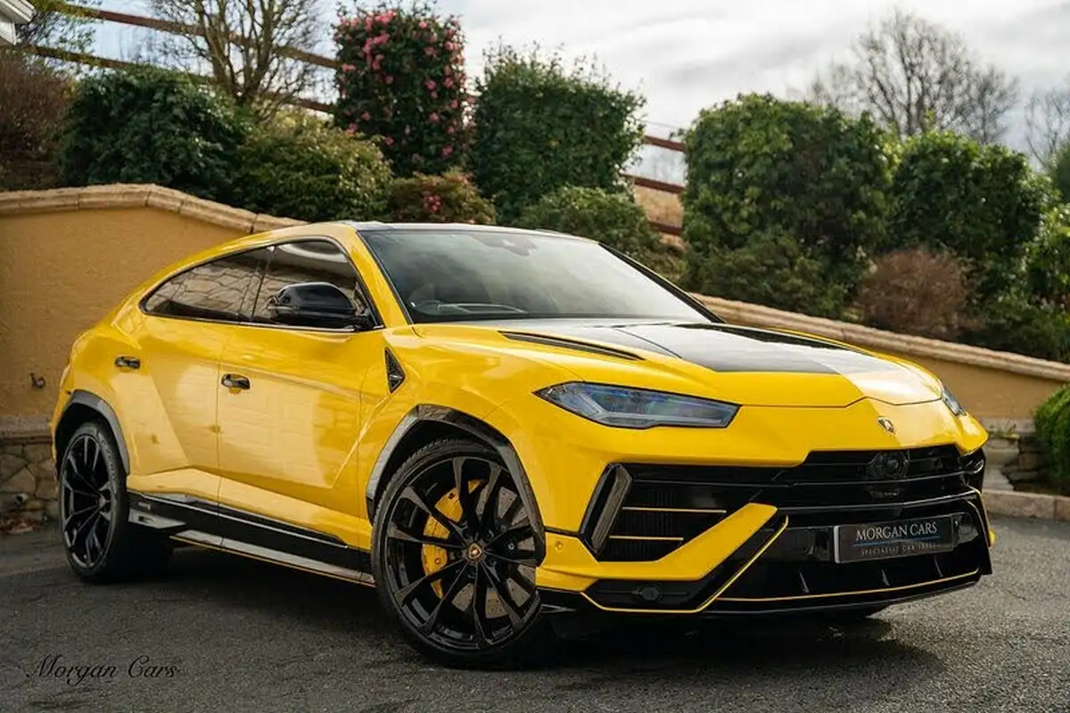 2023-lamborghini-urus-40-no-trim-big-20