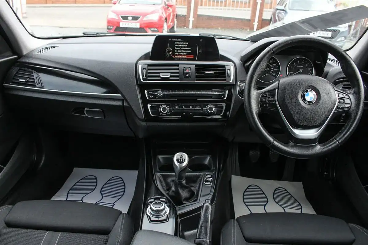 2016-bmw-1-series-15-118i-sport-5d-big-22
