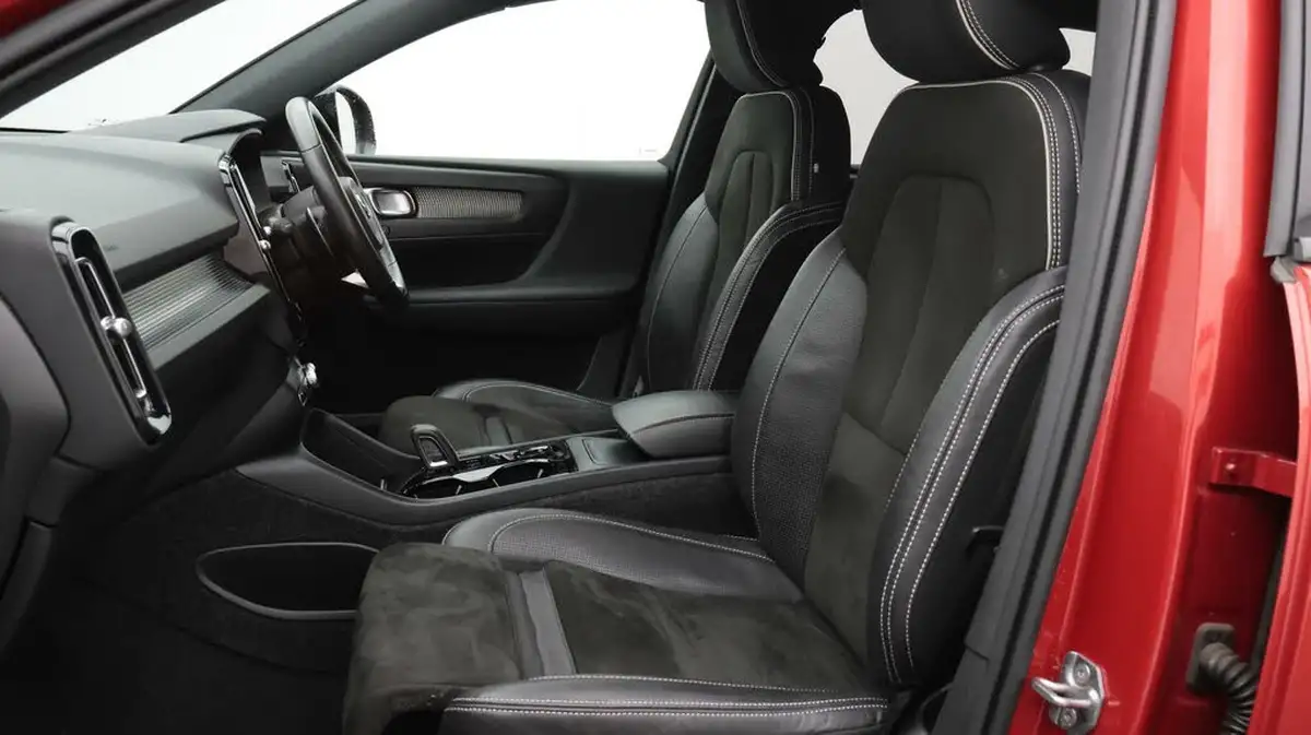 2020-volvo-xc40-20-t4-r-design-pro-awd-big-14