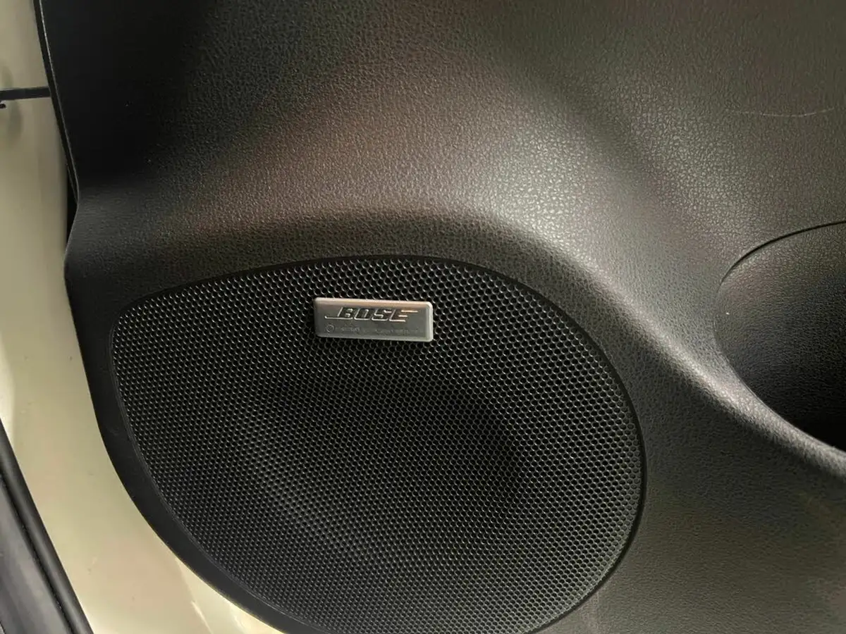 2020-nissan-leaf-e-e-tekna-big-4