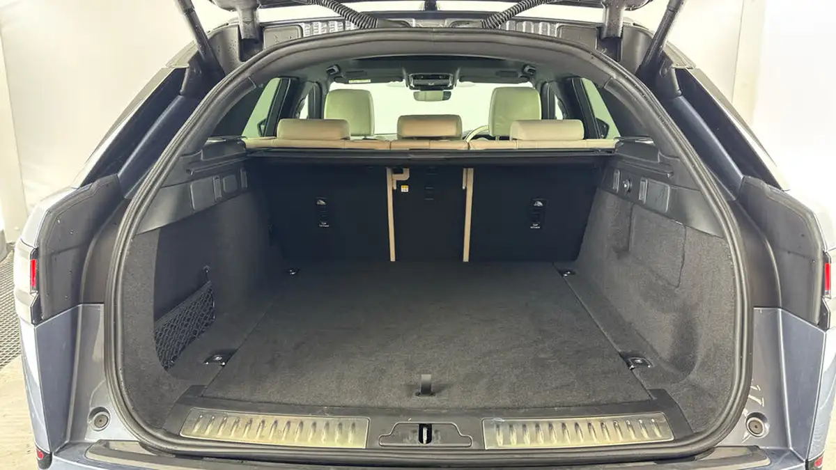 2022-land-rover-range-rover-velar-20-p250-r-dynamic-hse-249ps-big-14