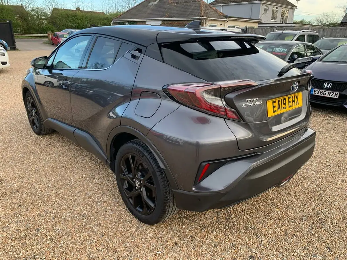 2019-toyota-c-hr-18-vvt-i-dynamic-big-3