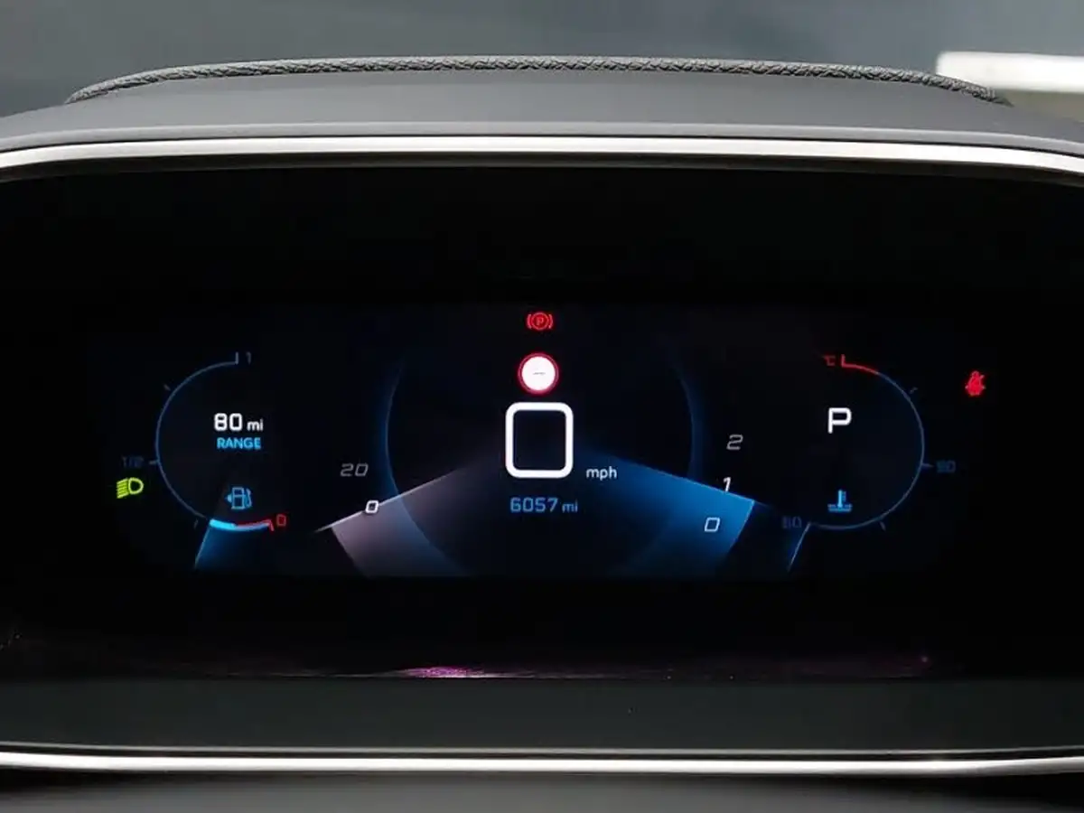 2023-peugeot-208-12-puretech-allure-premium-100ps-eat8-big-9