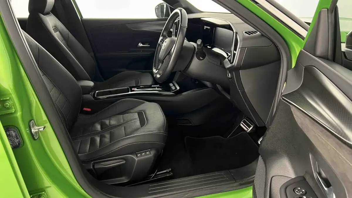 2022-vauxhall-mokka-e-ultimate-big-2