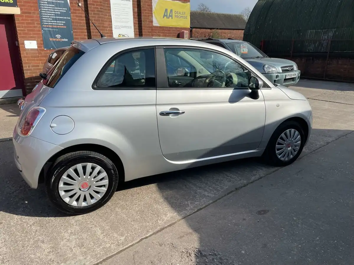 2011-fiat-500-12-pop-69bhp-dualogic-big-1