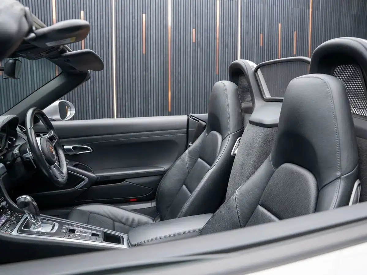 2017-porsche-boxster-718-25-boxster-s-pdk-big-33