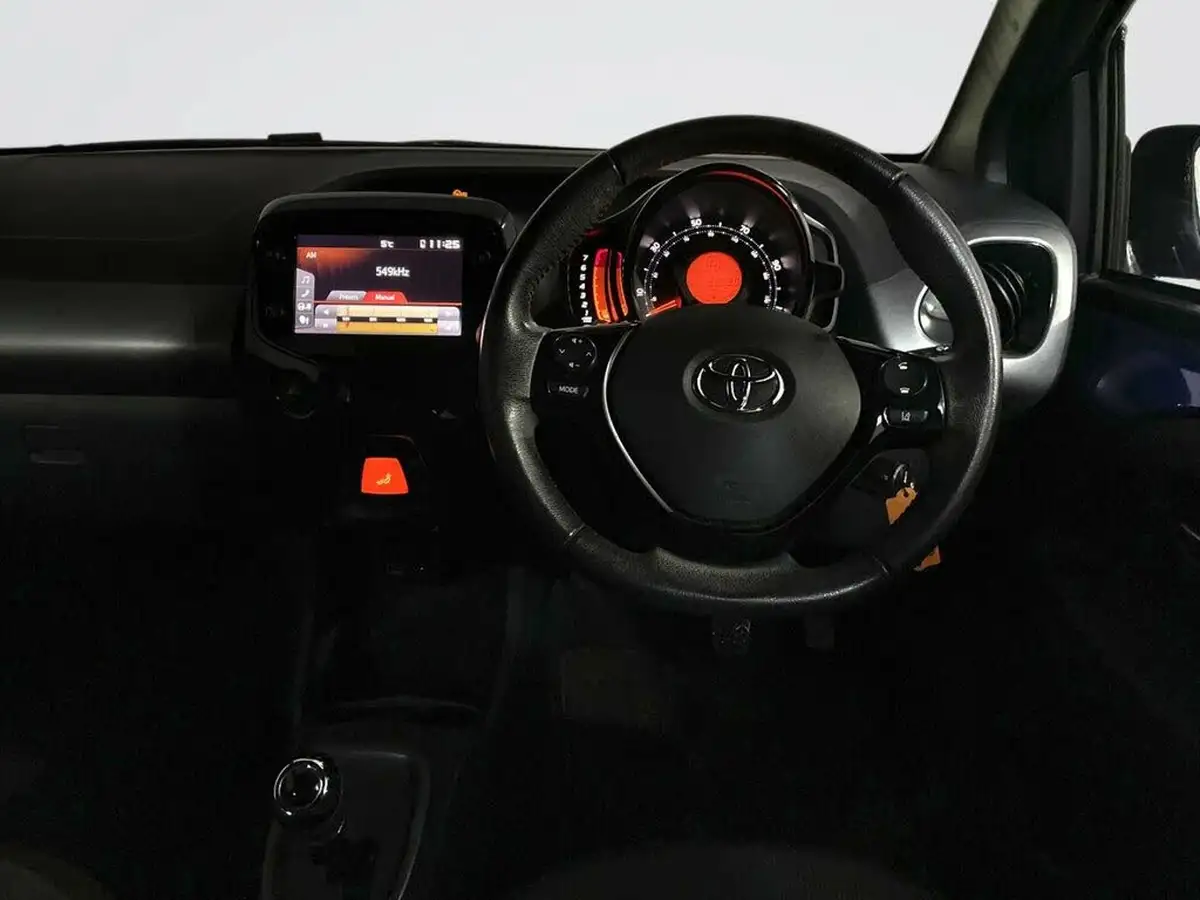2022-toyota-aygo-10-vvt-i-x-trend-tss-x-shift-big-15