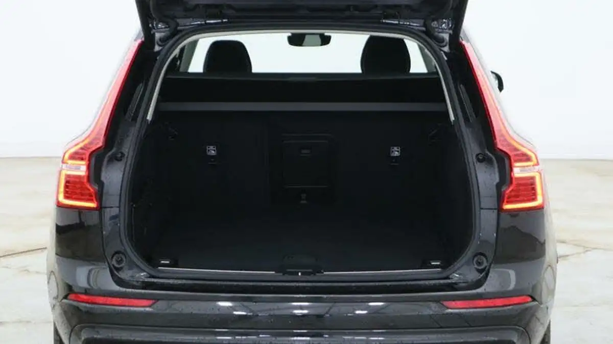 2024-volvo-xc60-20-b5-ultimate-big-16