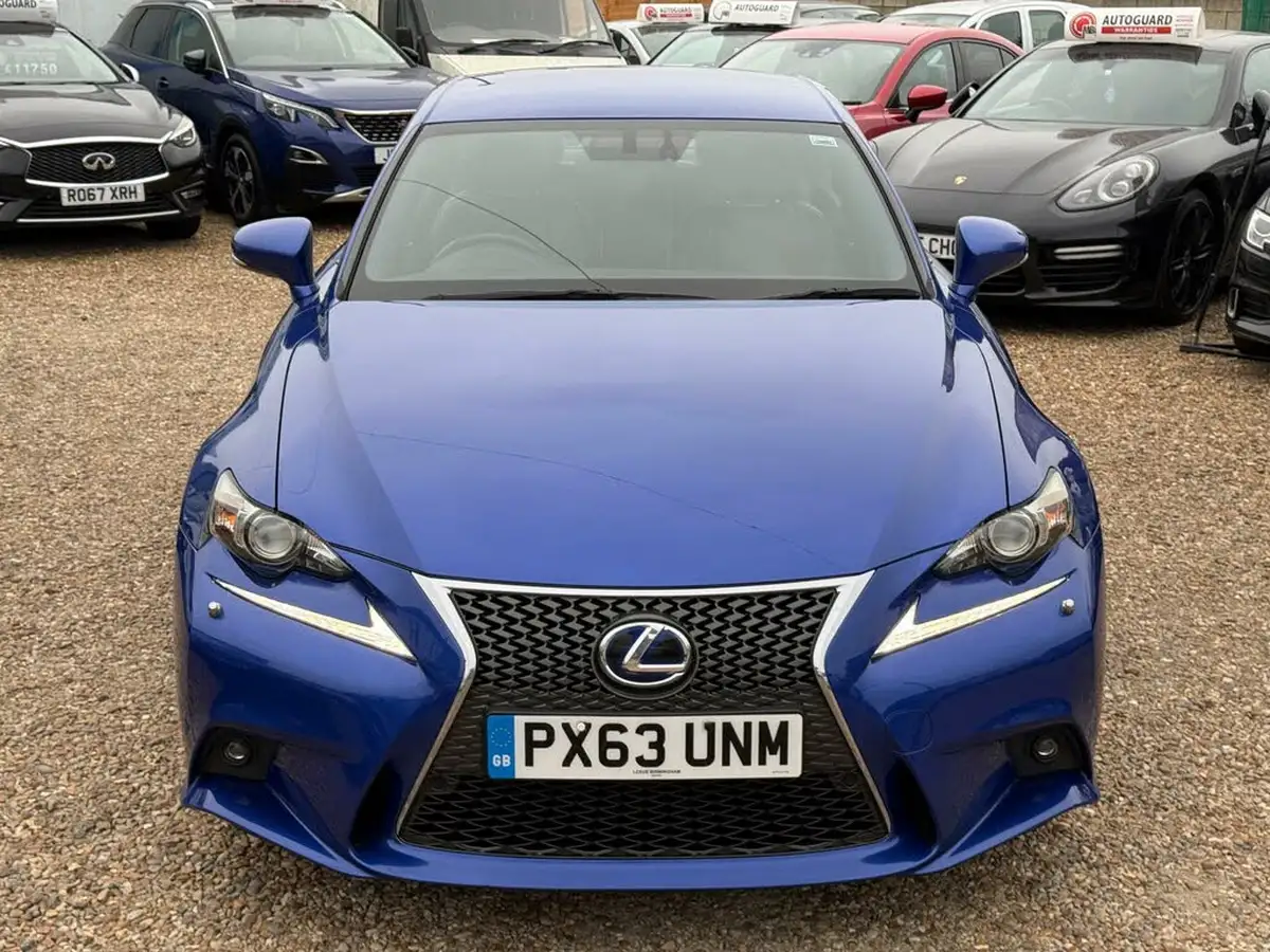 2013-lexus-is-300h-25-f-sport-big-2
