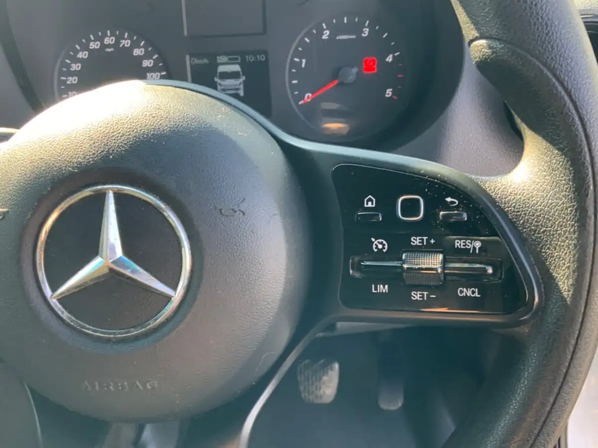 2020-mercedes-benz-sprinter-20cdi-315-l1h1-progressive-big-19