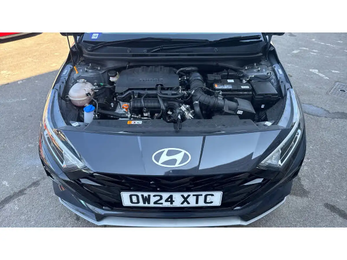 2024-hyundai-i20-10-t-gdi-premium-dct-big-7