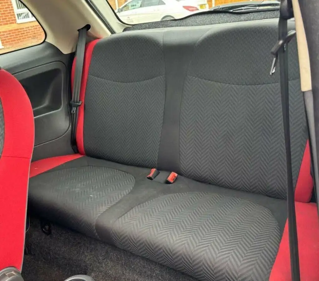 2016-fiat-500-12-pop-big-14