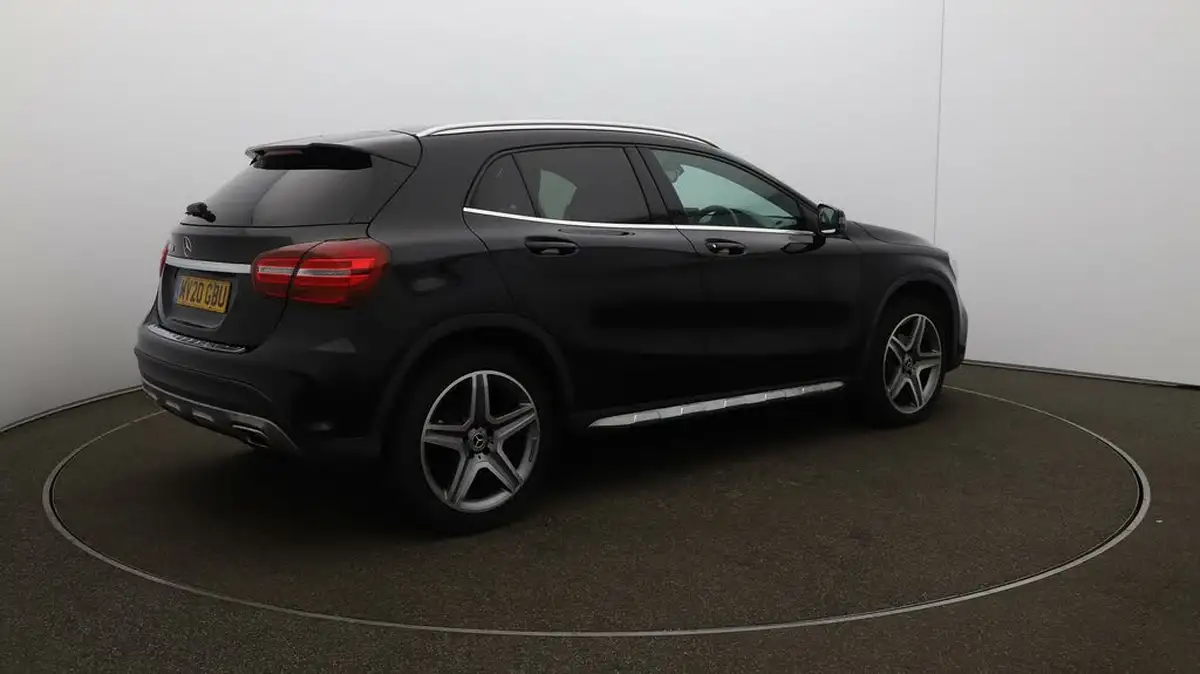 2020-mercedes-benz-gla-class-16-gla-180-amg-line-edition-7g-dct-big-50