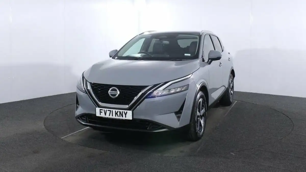 2022-nissan-qashqai-13-dig-t-n-connecta-140ps-big-2