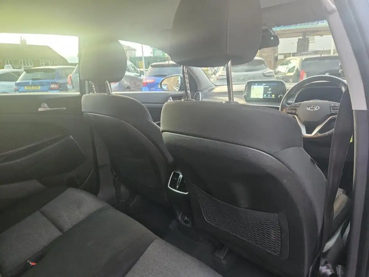 2018-hyundai-tucson-16-t-gdi-se-nav-dct-big-13